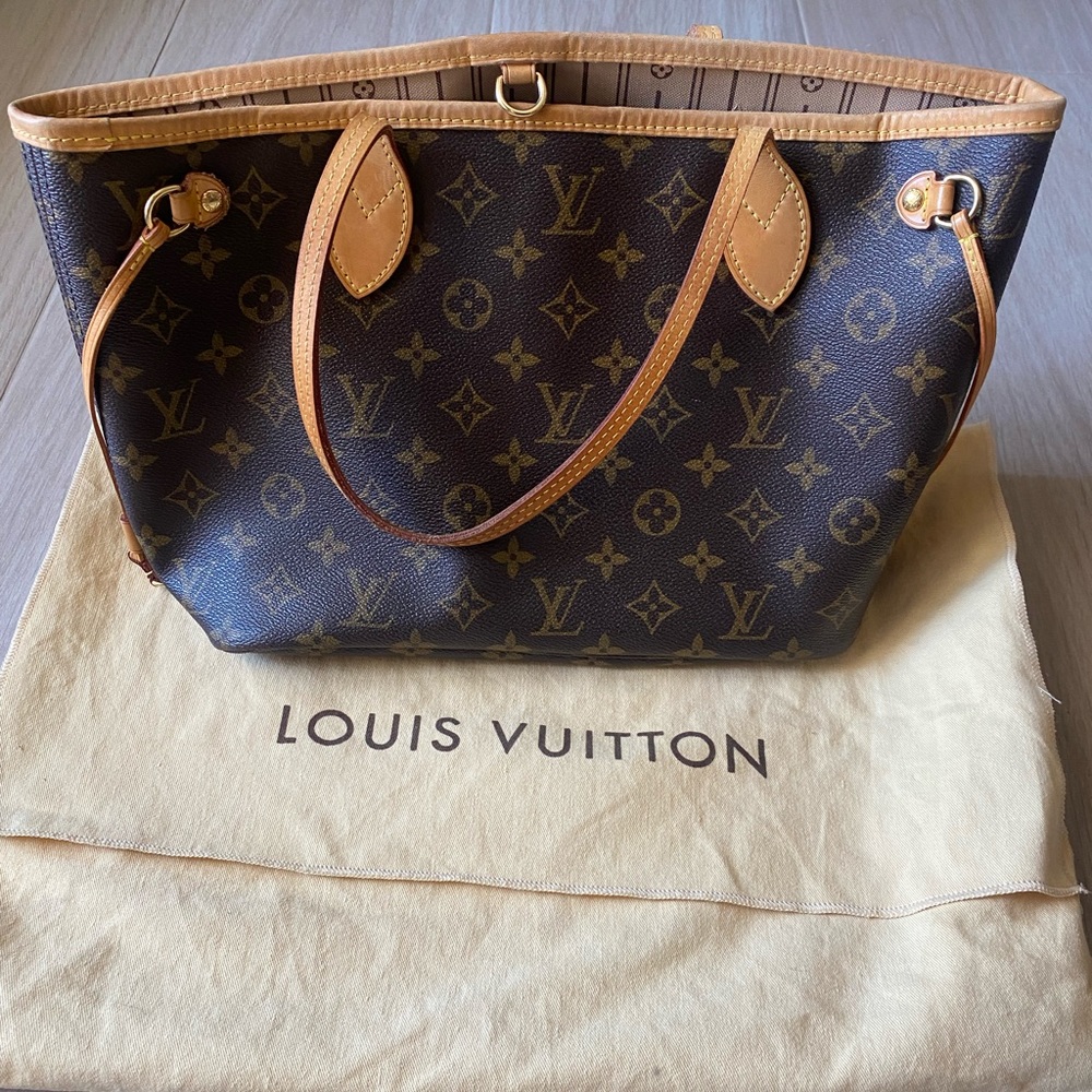 Auth Louis Vuitton Neverfull PM in GREAT condition! SD3132. Comes with dust bag.